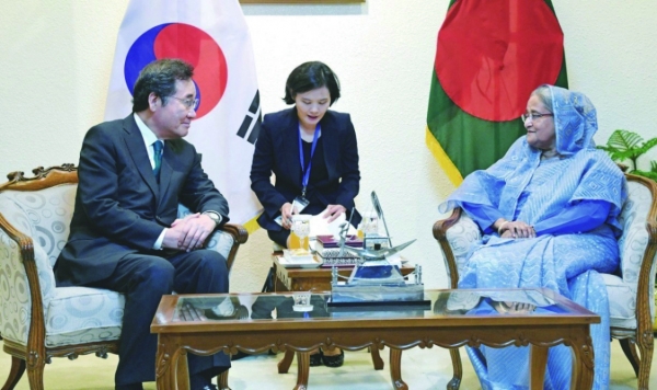 Bangladesh Prime Minister Sheikh Hasina  with the Korean Prime Minister  in Dhaka in July 2019
