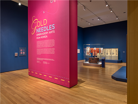 Gold Needles: Embroidery Arts from Korea 전시 전경 (사진: 클리블랜드미술관 촬영 및 제공)
