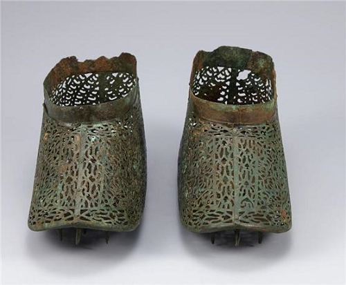 고창 봉덕리 1호분 출토 금동신발(정면)