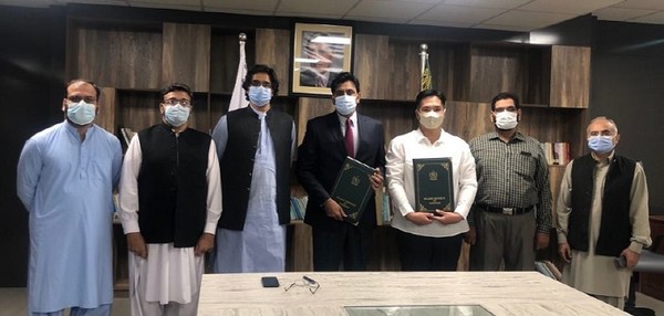 9.21. 서면으로 진행한 업무협약식 현장(파키스탄 이슬라마바드)