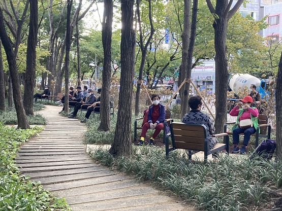 산책로 1인 의자 설치