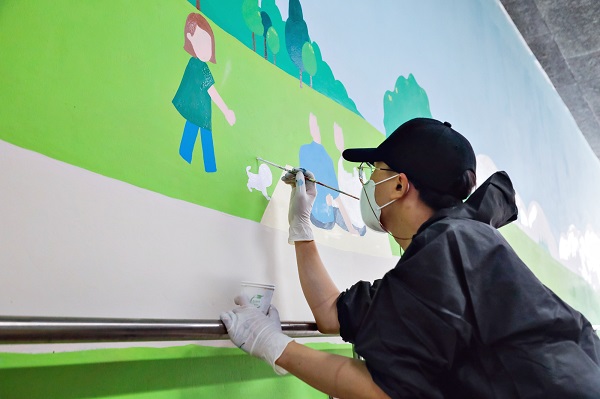 광나루 나루터길 나들목 벽화그리기 활동/서울시=사진