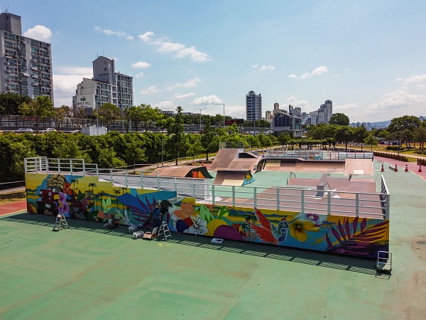 뚝섬 X-게임장 콜럼비아 아티스트 벽화 조성/서울시=사진