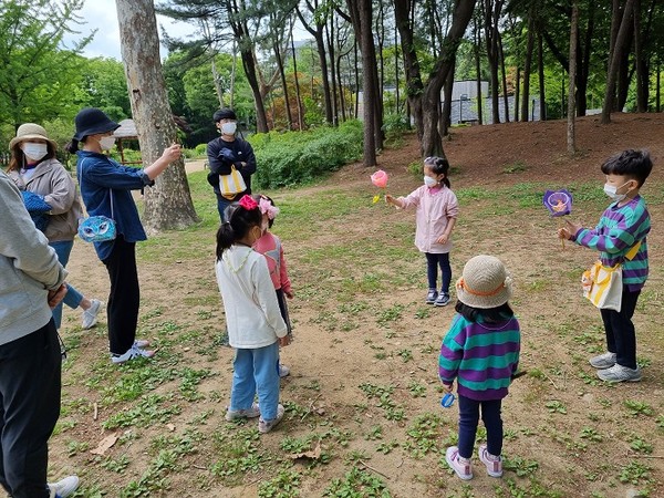 놀며배우는숲교실-시민의숲/서울시=사진