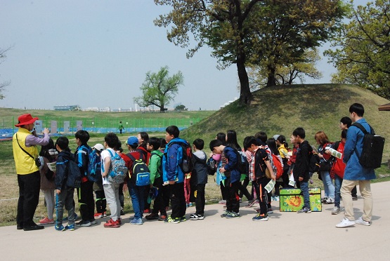 한눈에 쏙 몽촌토성 첫걸음/한성백제박물관=사진