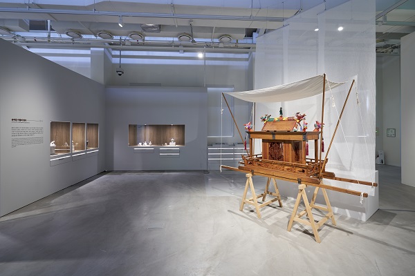 사유하는 공예가 유리지 전시전경/서울공예박물관=사진