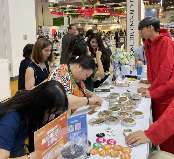 SEOUL 달고나 이벤트 (사진제공=서울관광재단)