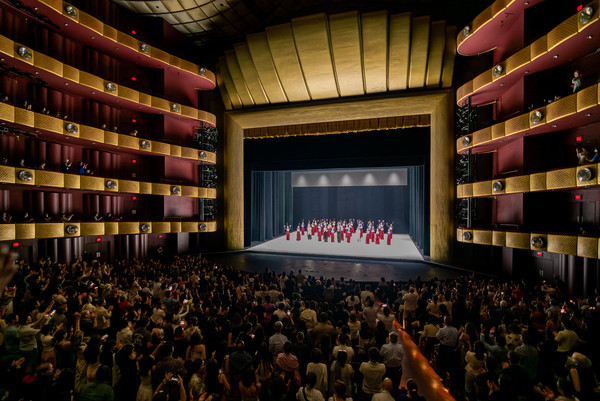 일무_뉴욕 링컨센터 공연 (사진제공=세종문화회관)