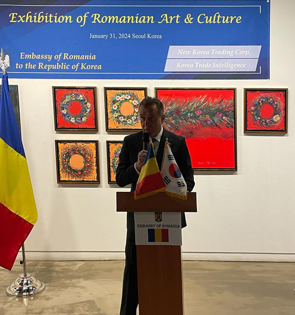 체자르 마놀레 아르메아누(Cezar Manole Armeanu) 주한 루마니아 대사가 환영사를 진행 하고 있다. (사진제공=주한루마니아대사관)