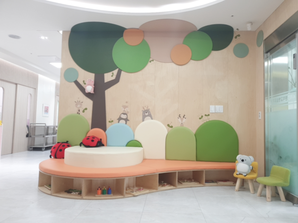 틈새공간 키우기 사업 추진사례, 녹색공간(독서·휴식·놀이공간) (사진제공=서울시교육청)