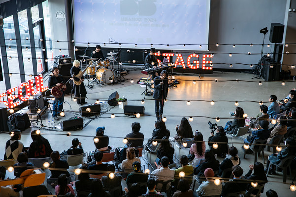 지난3월 노들섬에서 진행한 서울스테이지2024 서사무엘 공연모습 (사진제공=서울문화재단)