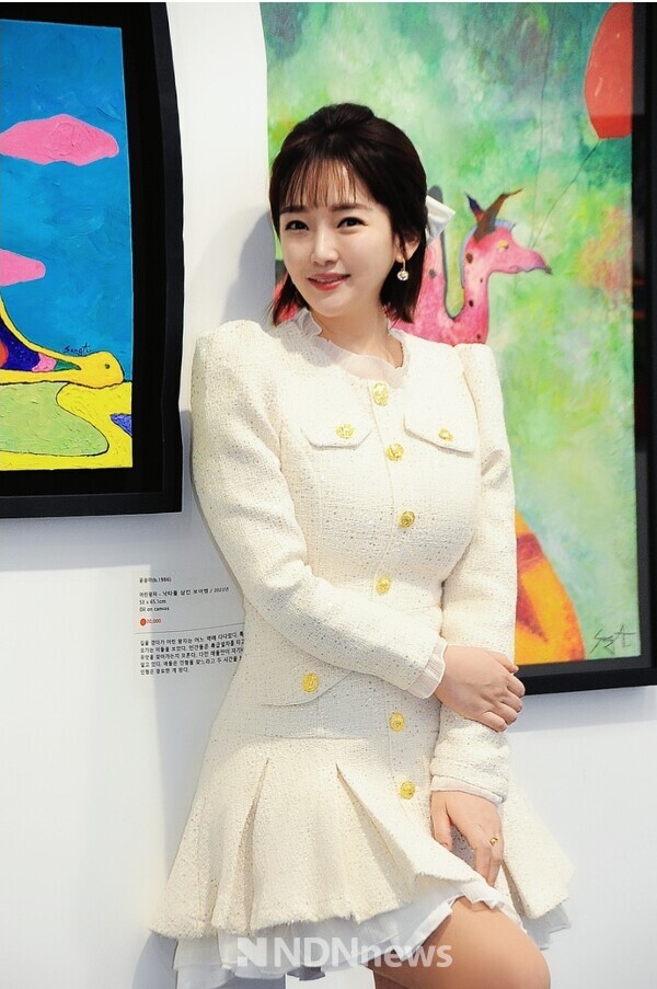 윤송아의 아름다움 & 낙타시리즈의 조화 / 사진촬영-김인식 작가