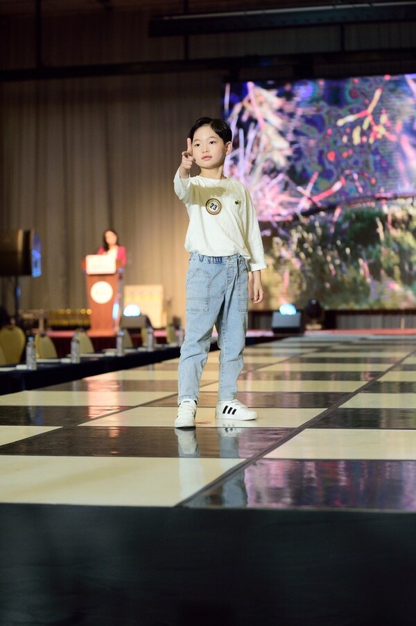 2023 K브랜드 키즈모델=김지호(7)