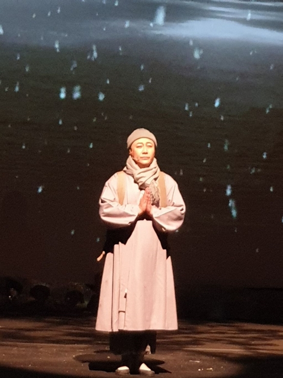 무명스님역 역  안정훈 사진