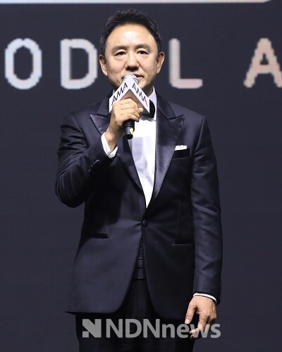 아시아모델협회 조우상 회장 시상식 개회사를 진행하고 있다 / 사진제공 아시아모델협회