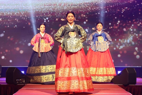 김원국기자= K브랜드문화축제 (세종대왕납시오 한복패션쇼)