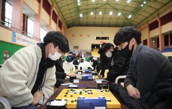 노사초배는 프로와 아마가 같은 무대에서 충돌하는 오픈최강부가 관심을 모았다. 사진은 지난 대회 모습. (사진=대한바둑협회) 