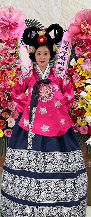 궁중코리아 한복패션쇼 진수상한 윤소라 / 사진제공 마노패밀리