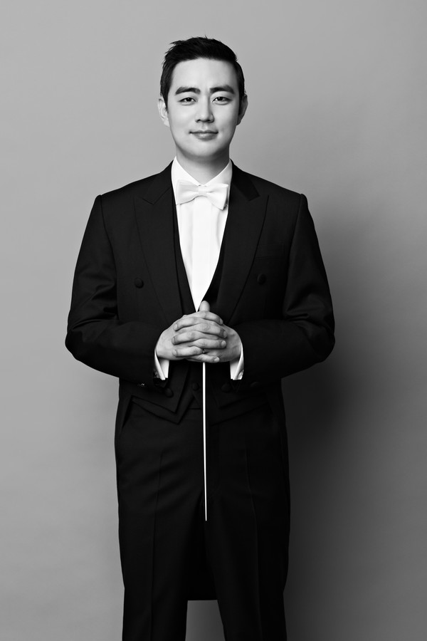 서울시국악관현악단 2024 수석객원지휘자 최수열 (사진제공=세종문화회관)