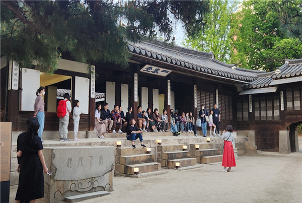 운현궁 '달밤의 운현궁' 행사에 참여한 시민들