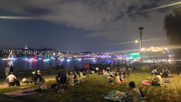 '2024년 잠수교 뚜벅뚜벅 축제' 보트 퍼레이드(출처=미래한강본부)