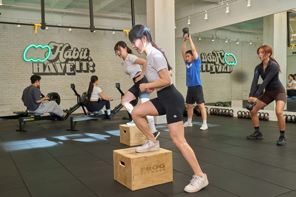 '핏 스테이션' 그룹 피트니스 운동 장면 (출처=서울시 도시활력담당관)  