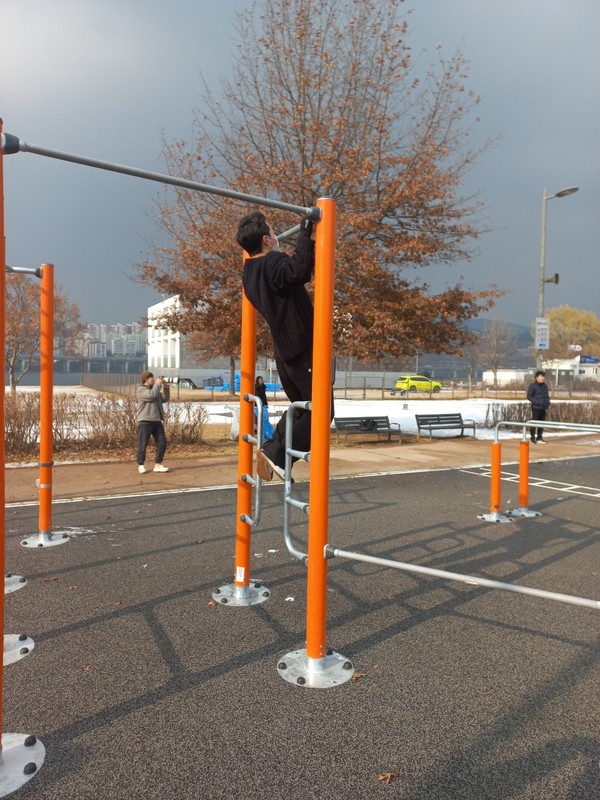 크로스핏 종합운동기구 (출처=미래한강본부)