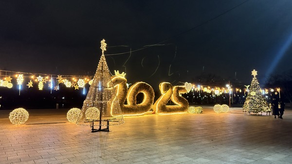 야간 억새뱀 부부 (출처=서울시 서부공원여가센터)