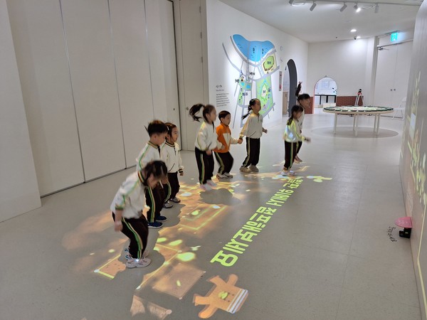 상설전시 체험 사진 (출처=한성백제박물관)