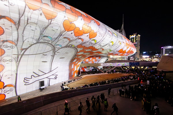 2024 서울라이트 DDP겨울 인생녹음중 ‘당신의 일상에 Cheers!’ (출처=서울디자인재단)