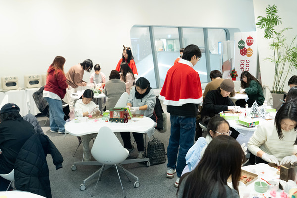 밤에 빛나는 DDP 야간투어 (출처=서울디자인재단)