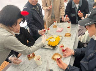 딸기 활용체험 (출처=서울시 농업기술센터)