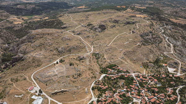 히타이트의 수도 하투샤 유적 전경 (출처=한성백제박물관)