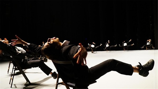 오하드 나하린 '데카당스' 사진자료. (사진제공=ⓒMaxim Waratt/ 바체바무용단)