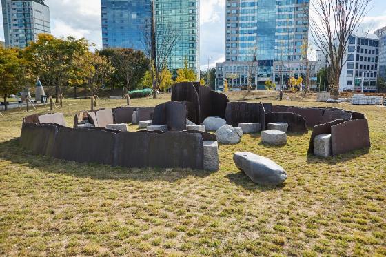 이우환, 관계항 예감 속에서, 1988 (출처=소마미술관)