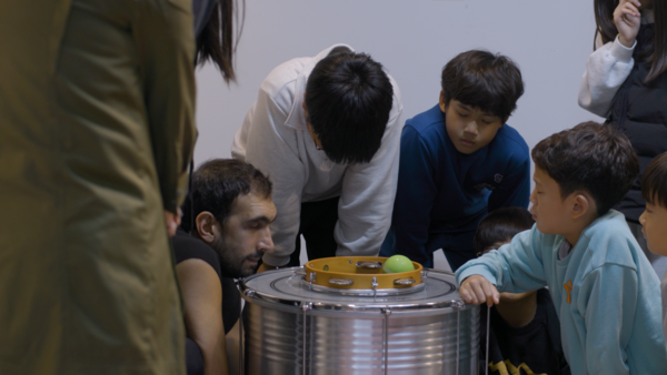 타렉 아투이, 〈더 하이브—워크숍〉 기록, 2023. (출처=리얼 디엠지 프로젝트/아인아)