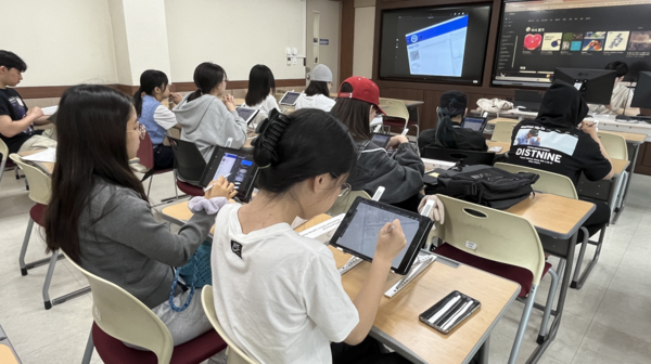 프로그램 활동 사진 - 미술 영재. (출처=서울시 문화예술과)