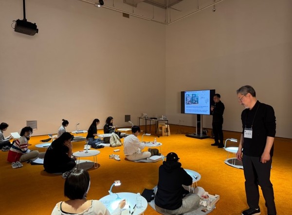 은둔 청년 대상 '공간 여행기' 참여 모습. (출처=국립현대미술관)