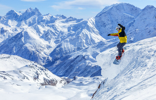 World-class skiing near Elbrus Mountain