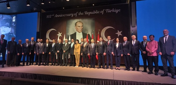 Ambassadors from the invited embassies gathered for a group photo