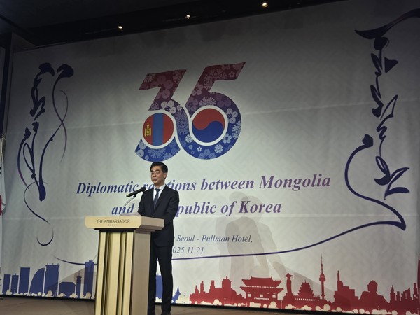 Mr. Khurelbaatar Nyamdavaa, Senior Advisor to the President of Mongolia