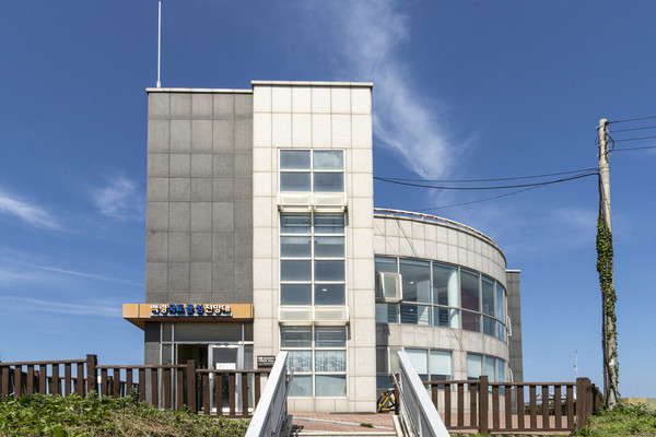 끝섬전망대 외부 전경