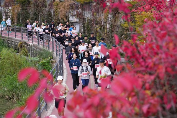 많은 시민들이 강북구 ‘우이런’에 참여하고 있다. (사진제공=강북구청)